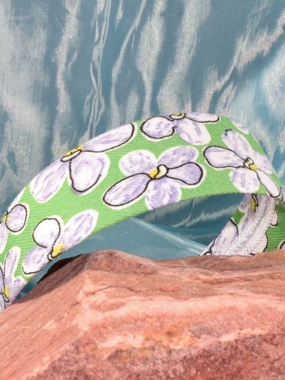 Raelynn Chris Artistic Flowers on Green Floral Pattern Headband Gift Packaged